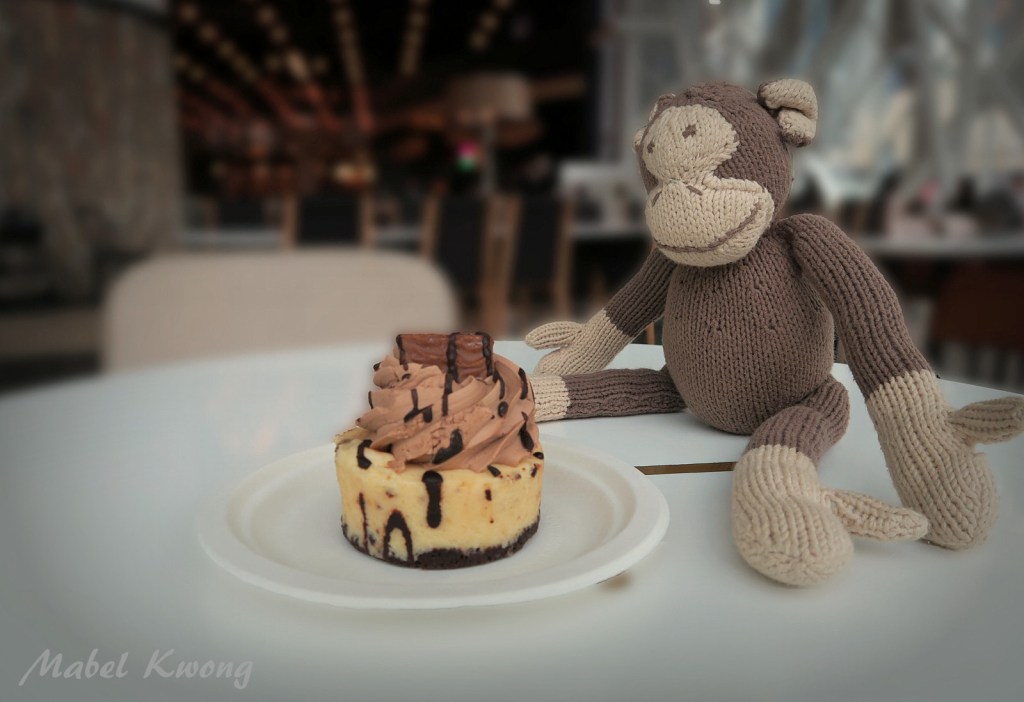 Like a decadent slice of cake, a meaningful gift is one that touches us on the inside for a long time to come.