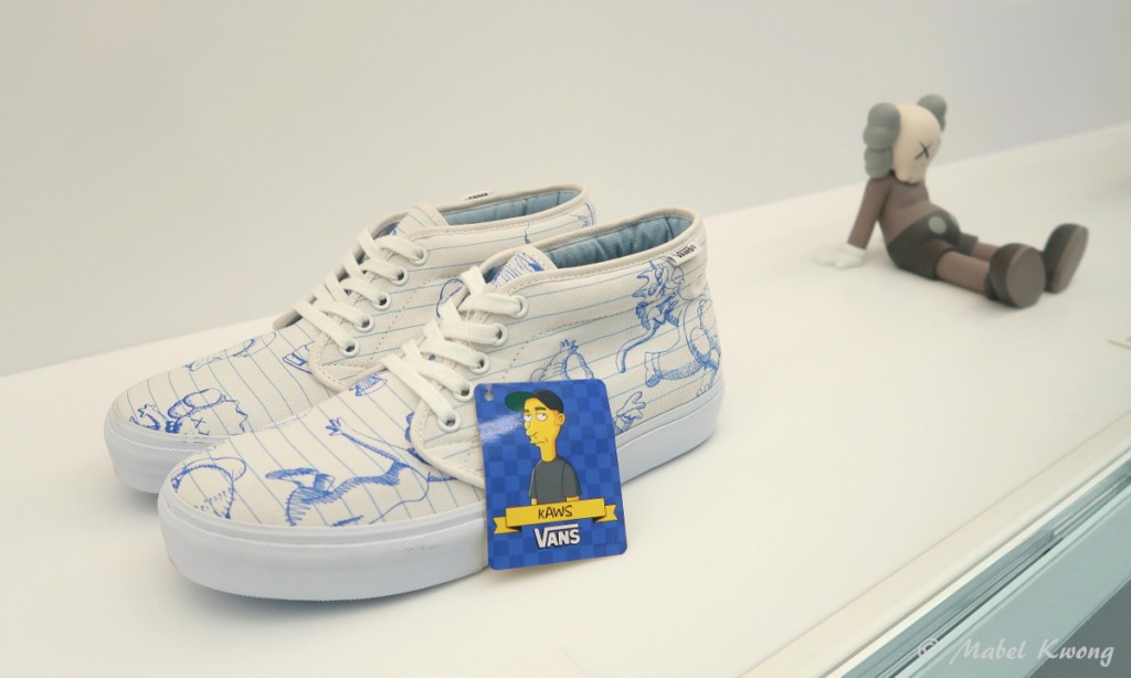 6 Reasons To Not Wear Shoes At&nbsp;Home