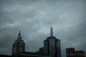 Moon Rise. Princes Bridge, Yarra River. Melbourne, Australia.